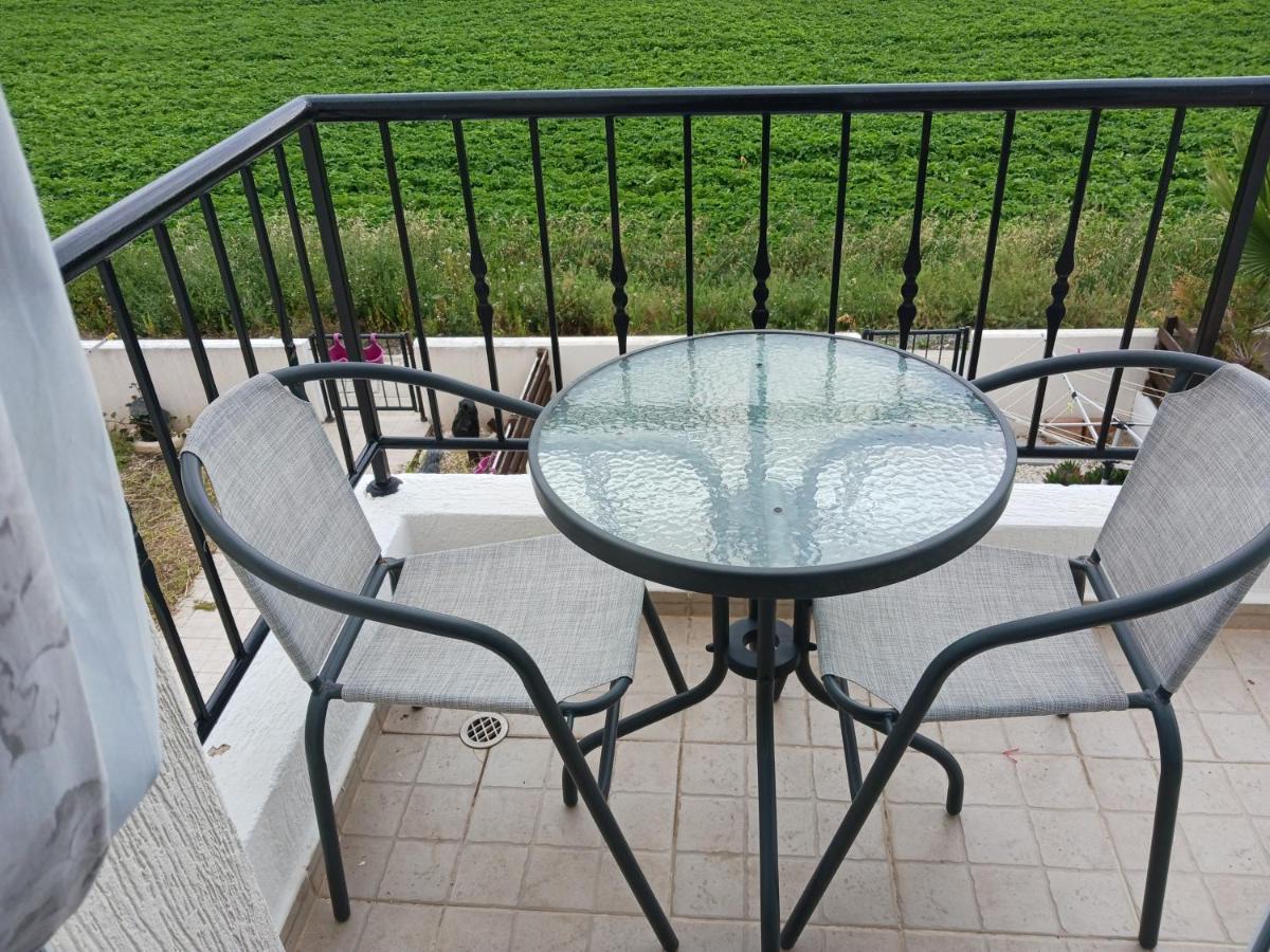 Вілла Beautiful 2-Bed House In Мандрія Екстер'єр фото